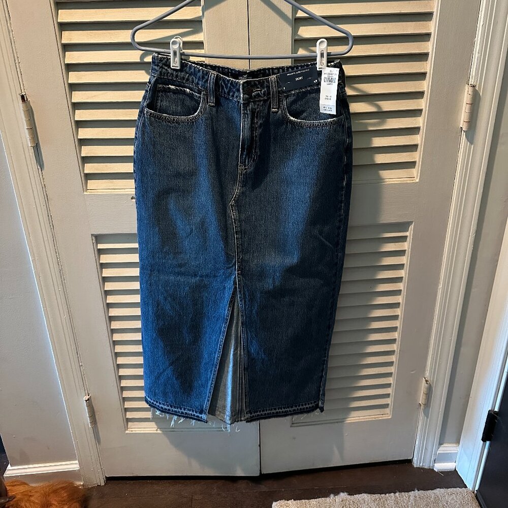 Hollister Ultra High-Rise Indigo Denim Maxi Skirt